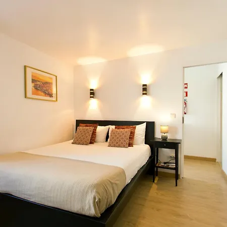 @ Clerigos Apartment